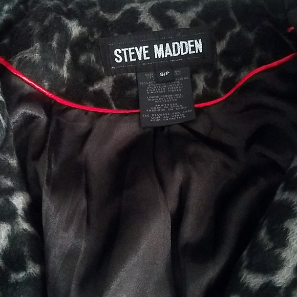 Poncho Jacket - Picture 2 of 4